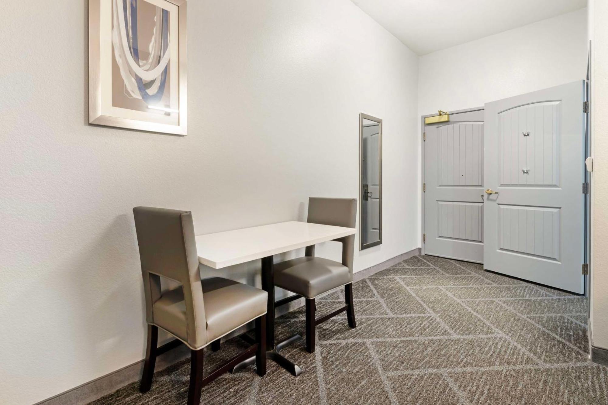 Best Western Plus Appleton Airport Mall Hotel Buitenkant foto